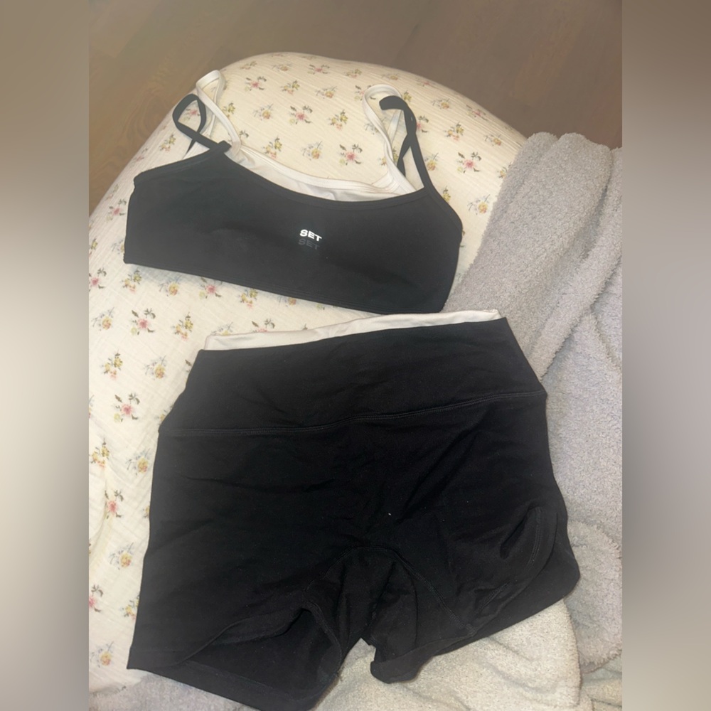 SET ACTIVE CONTRAST SET SIZE M